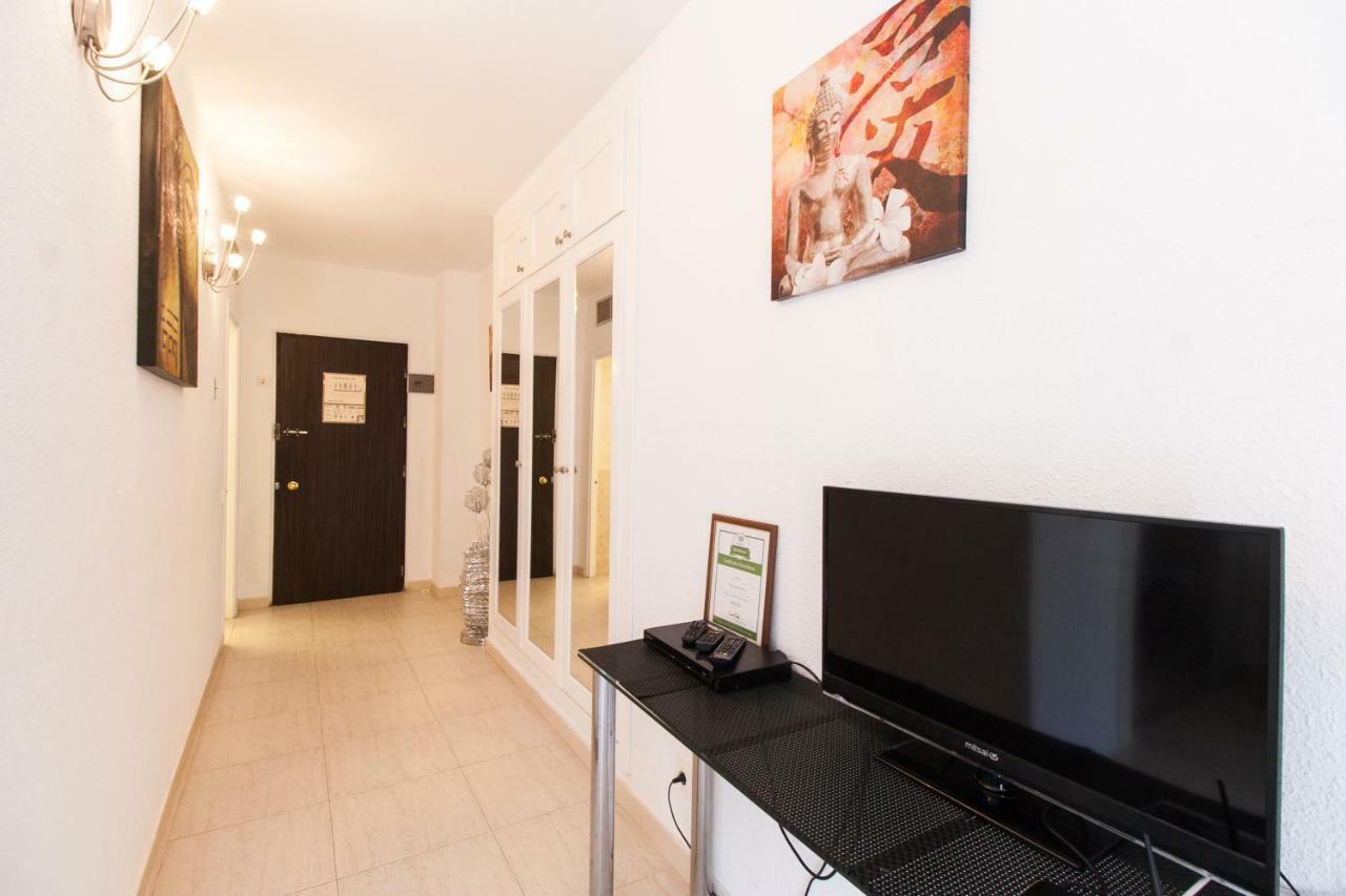 Hotel Apartamento Pyr Fuengirola Private Sunny Pool Side ภายนอก รูปภาพ
